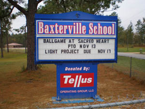 Tellus school sign